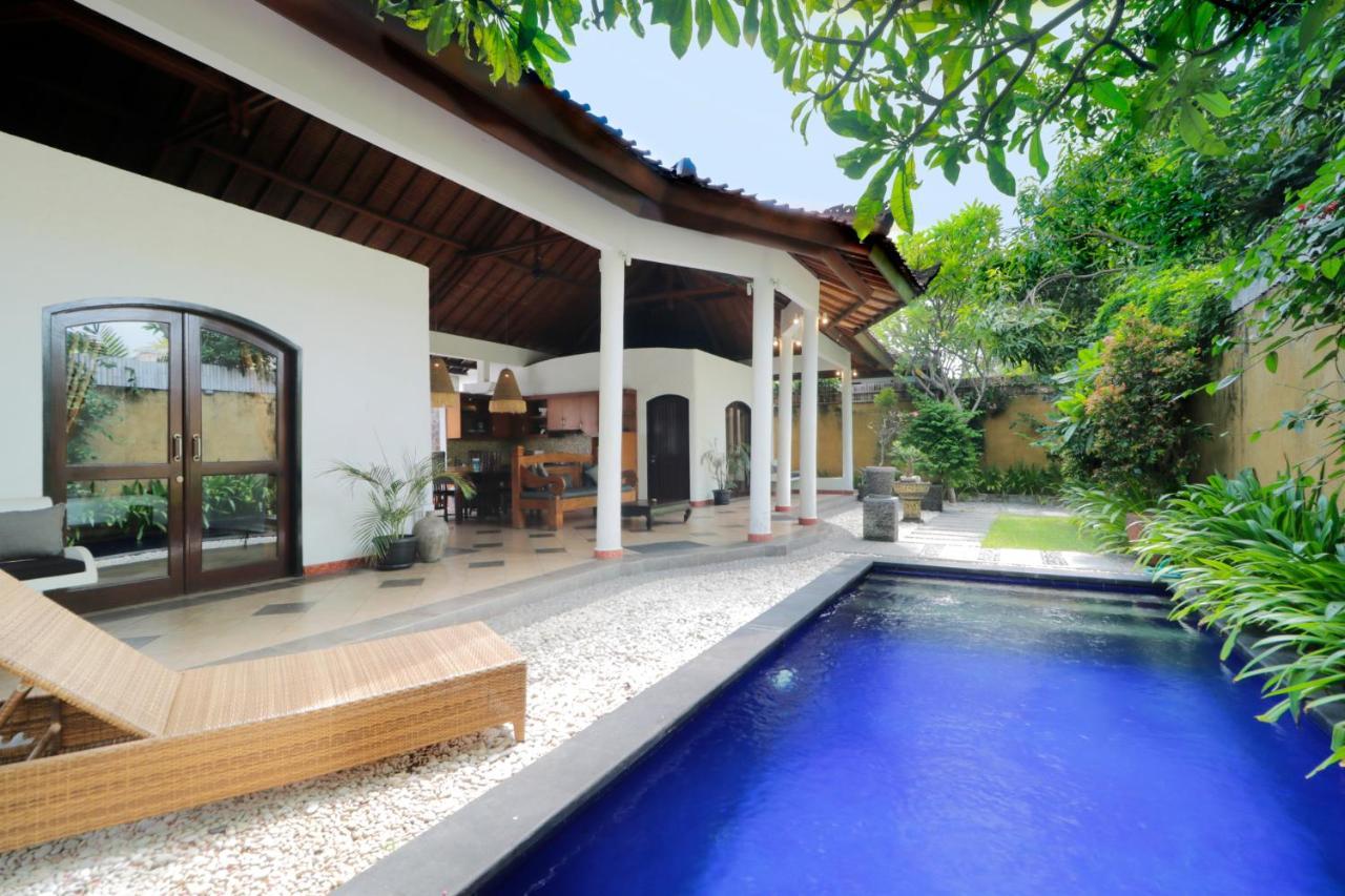 Singgah Villas Seminyak Εξωτερικό φωτογραφία