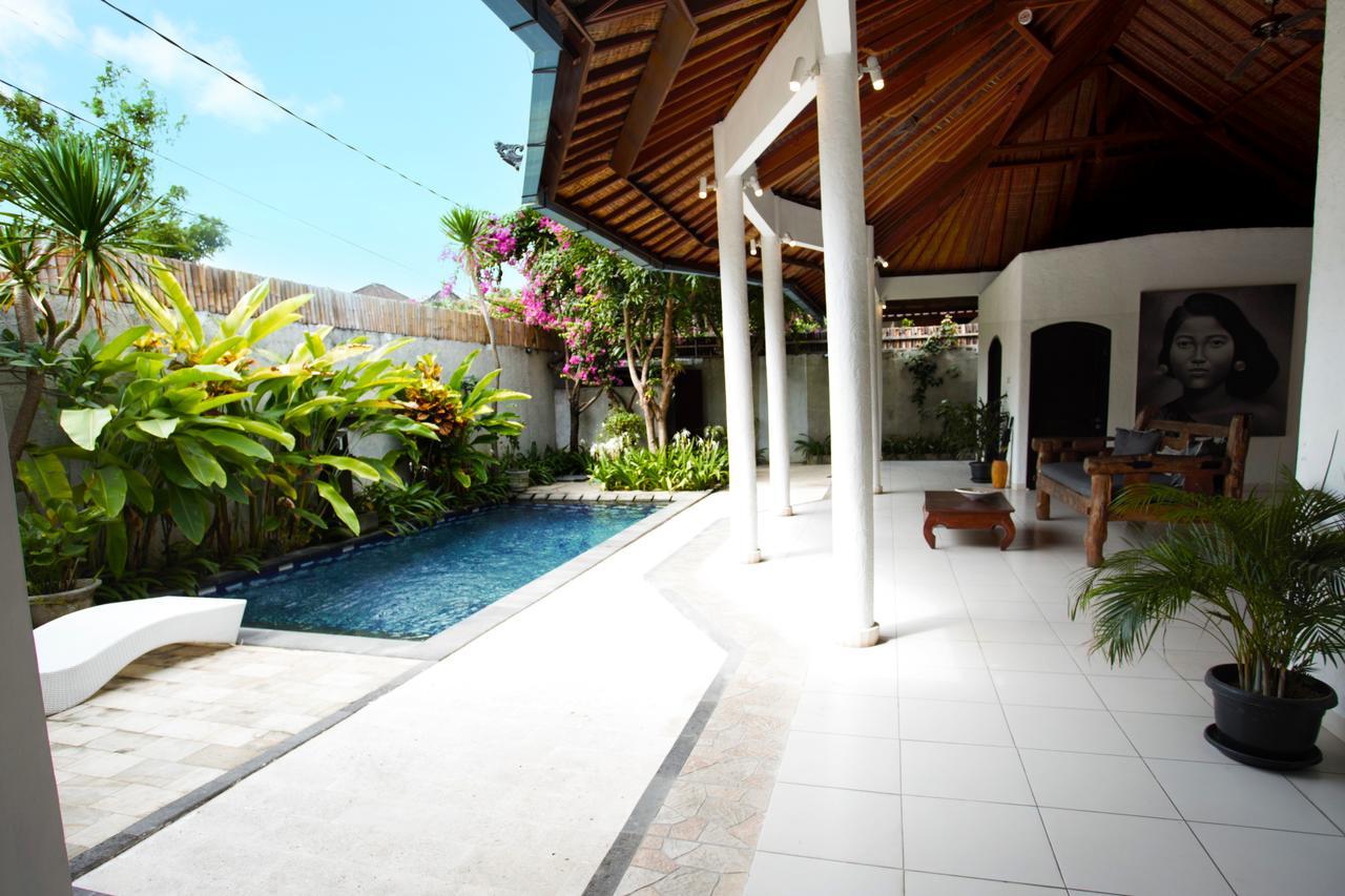 Singgah Villas Seminyak Εξωτερικό φωτογραφία